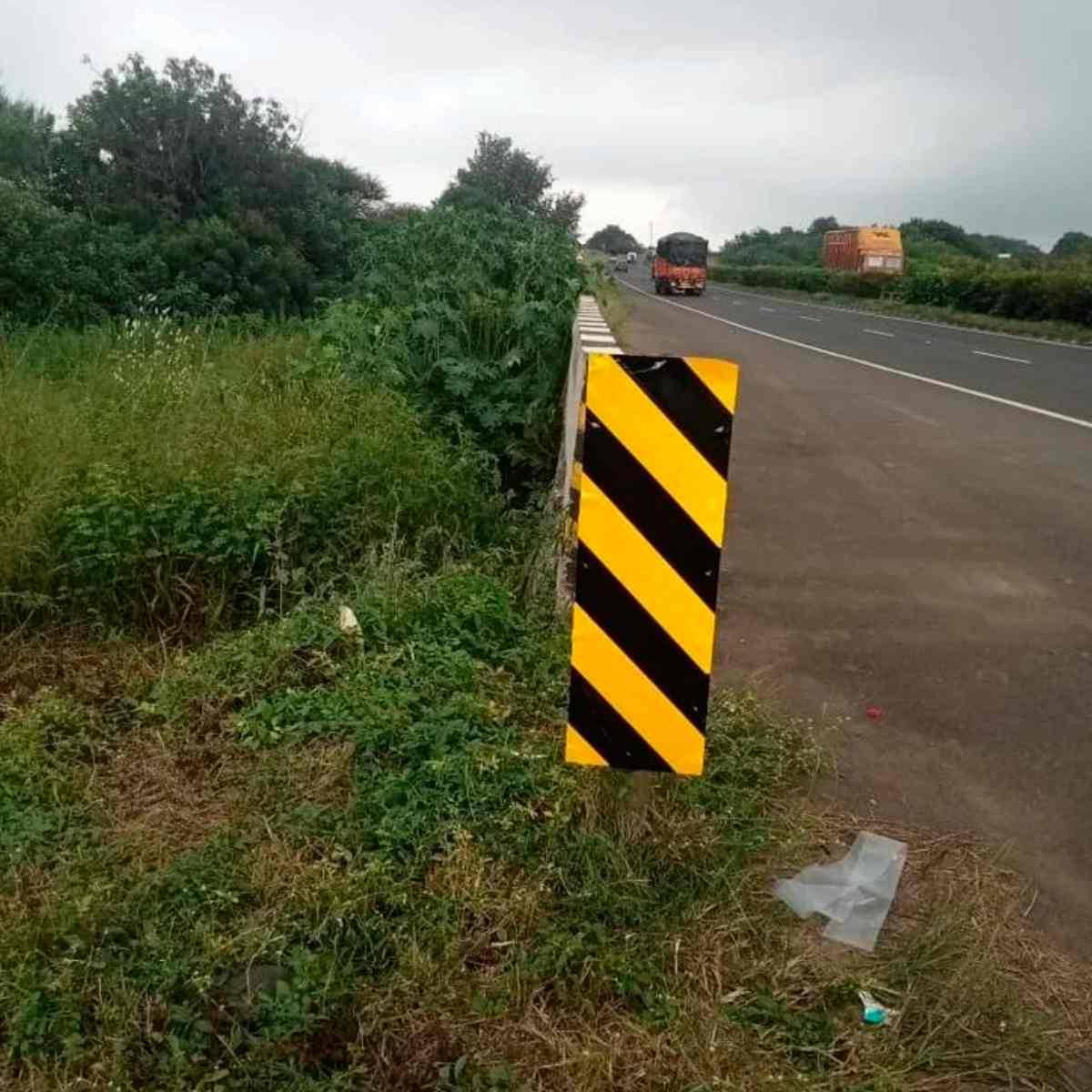 Best PE Direction Signals Sign Board Round Triangle Square Shapes ...