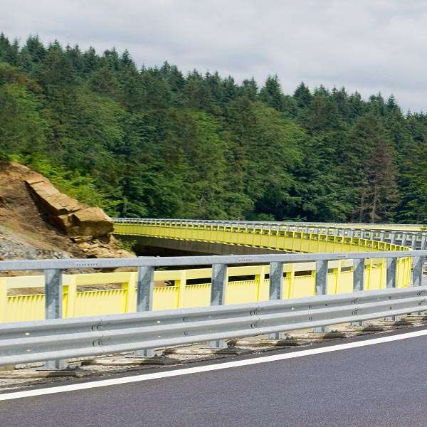 Crash Barriers in Pune